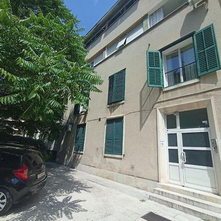 Apartment Nina , Bacvice Beach Split Buitenkant foto