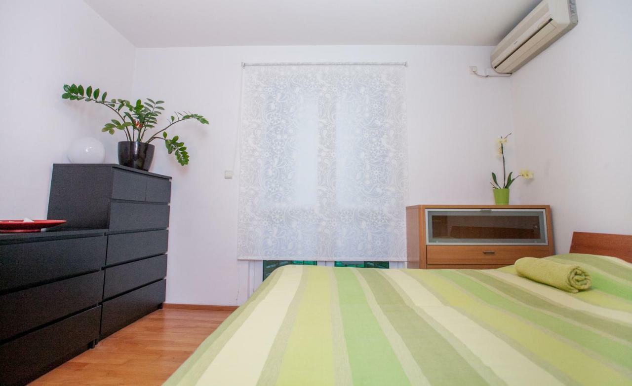Apartment Nina , Bacvice Beach Split Buitenkant foto